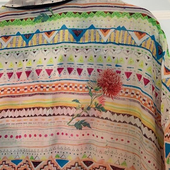 Colorful Women’s Johnny Was Rayon Short Sleeved Shirt Sz m - Picture 6 of 8